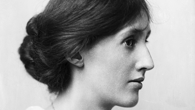 Virginia Woolf a tamaño natural 
